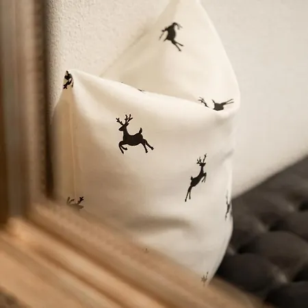 Pult Apartment *