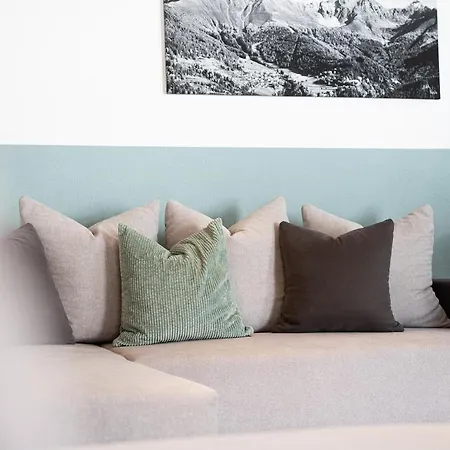 Pult Apartment *